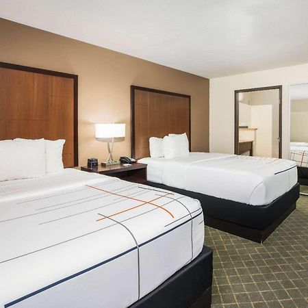 La Quinta By Wyndham Portland Airport Hotel Exterior foto