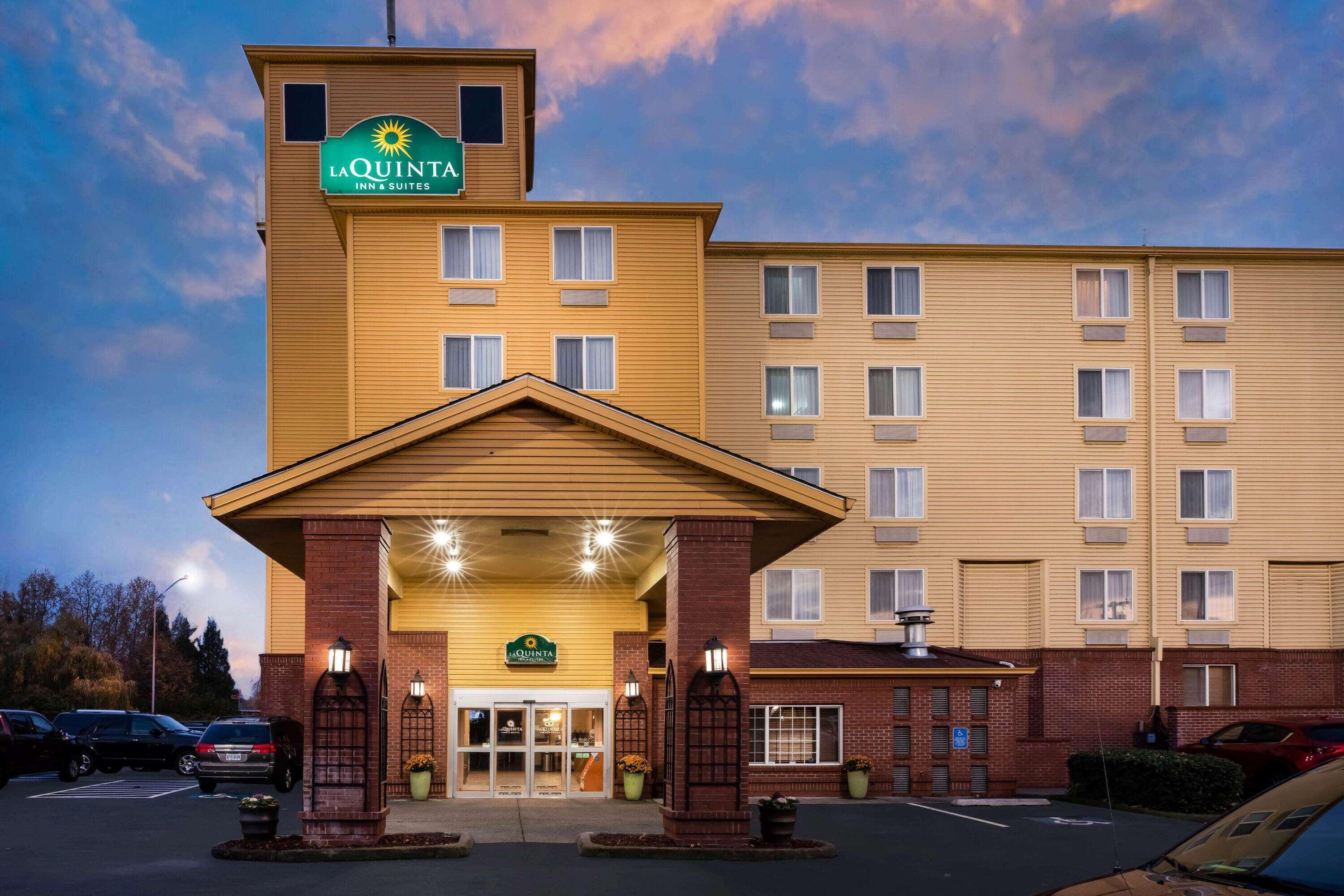 La Quinta By Wyndham Portland Airport Hotel Exterior foto